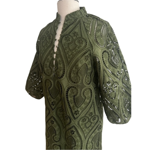 Elegant Green Lace Midi Dress - Picture 4 of 5